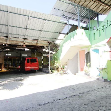 Tiga Dua Homestay Yogyakarta Esterno foto