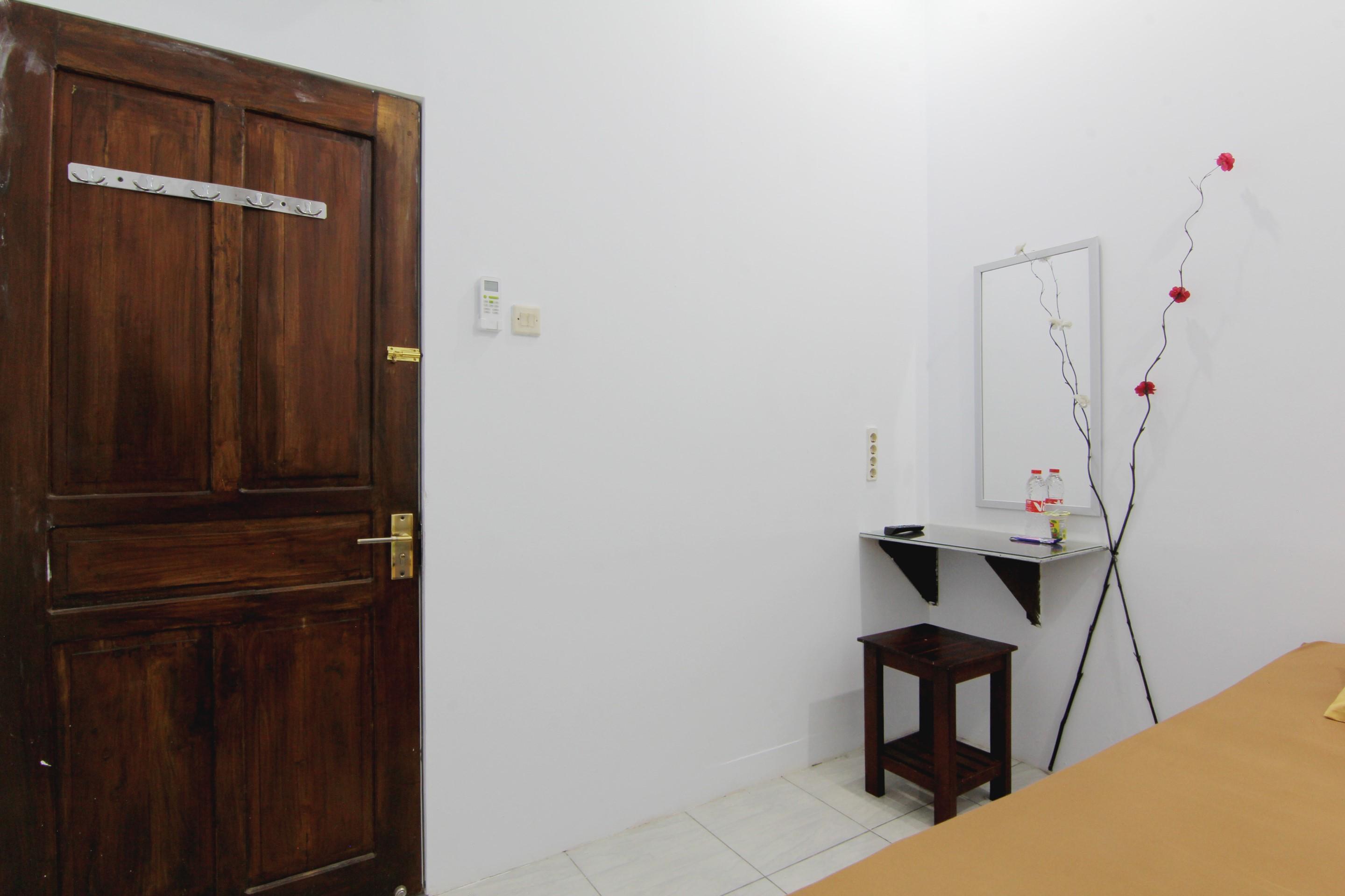 Tiga Dua Homestay Yogyakarta Esterno foto