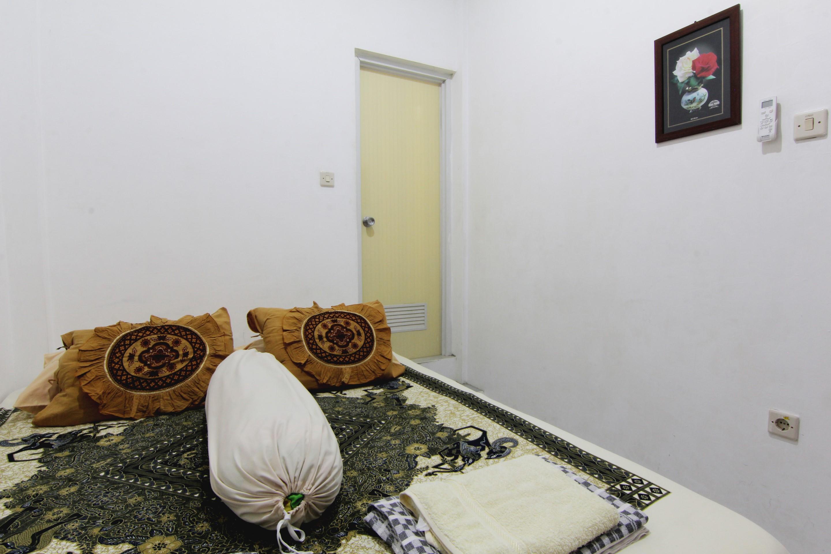 Tiga Dua Homestay Yogyakarta Esterno foto