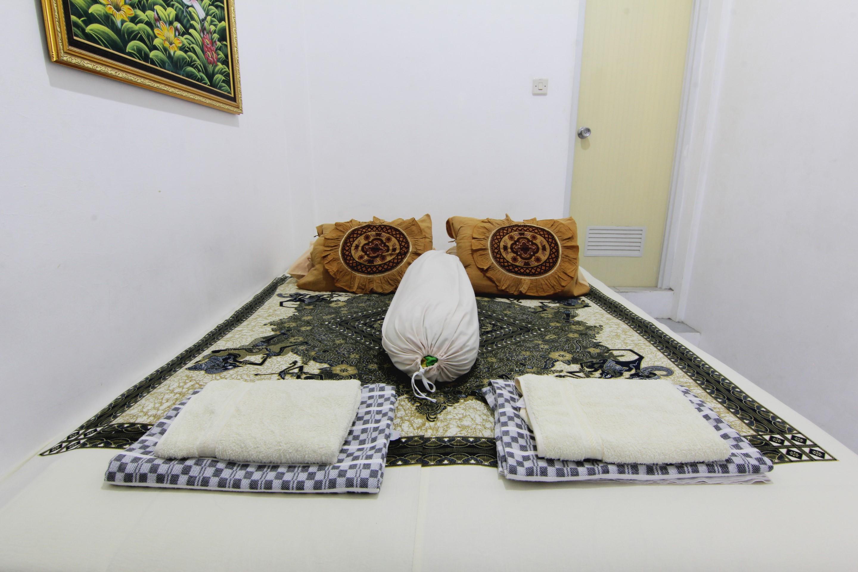 Tiga Dua Homestay Yogyakarta Esterno foto
