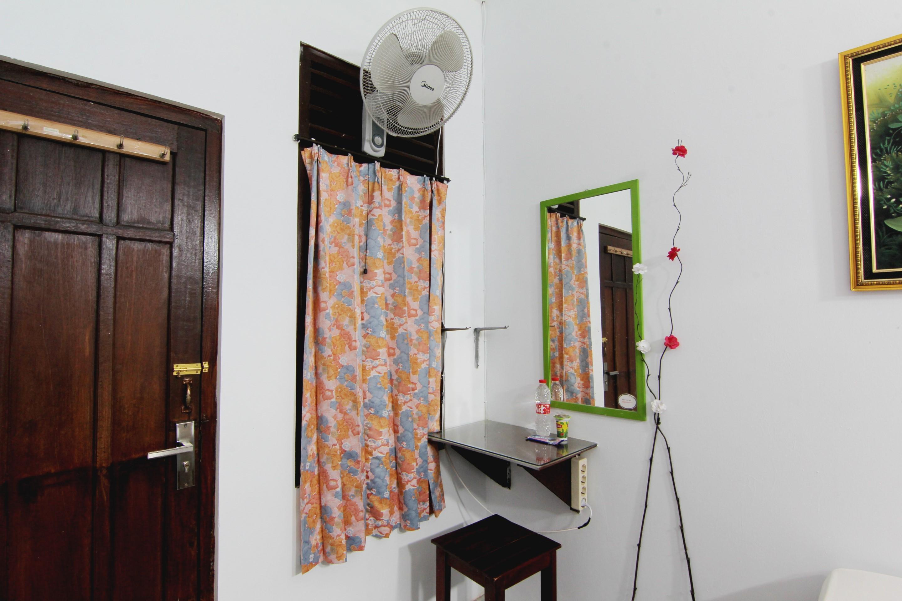 Tiga Dua Homestay Yogyakarta Esterno foto