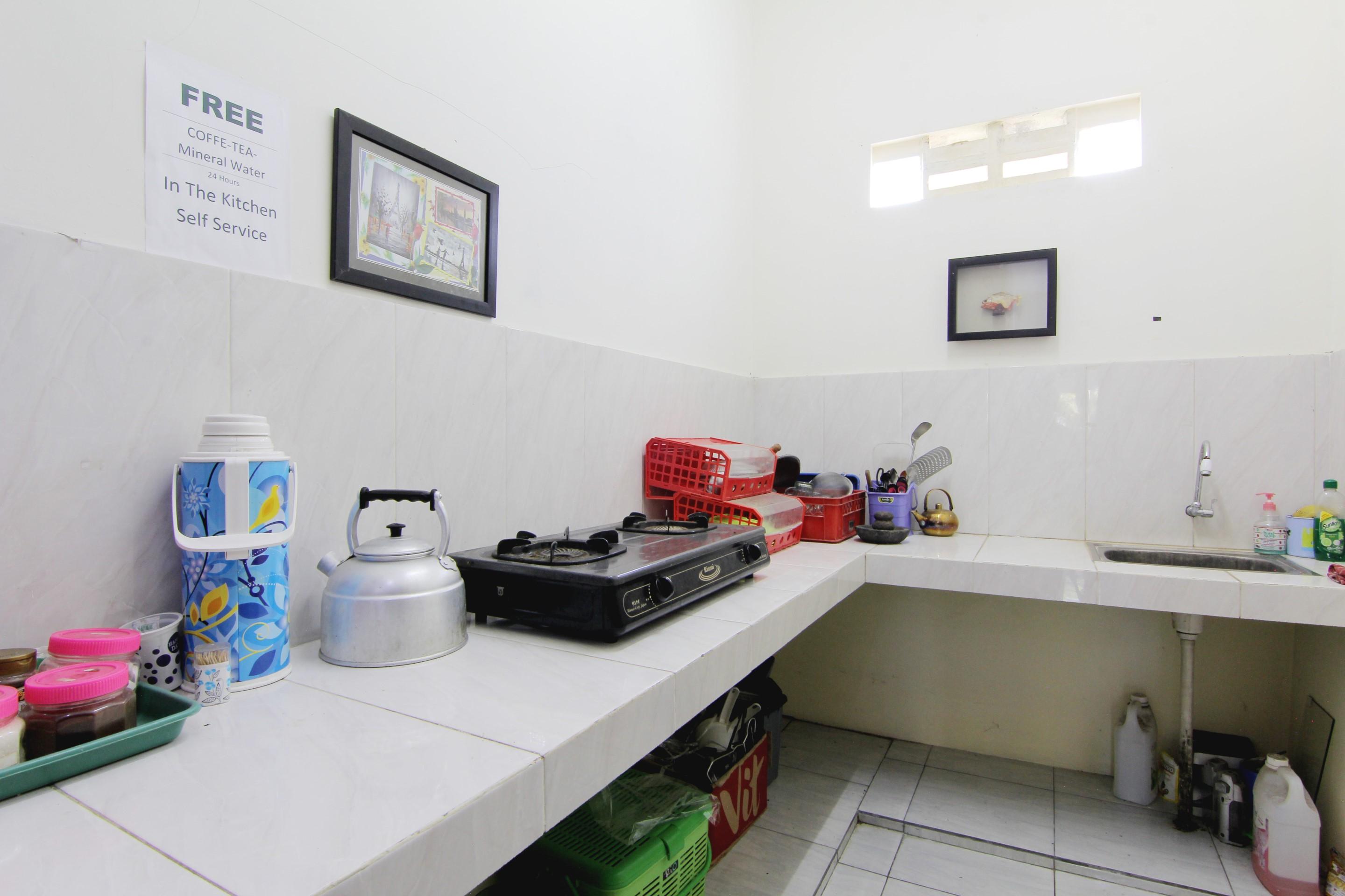 Tiga Dua Homestay Yogyakarta Esterno foto