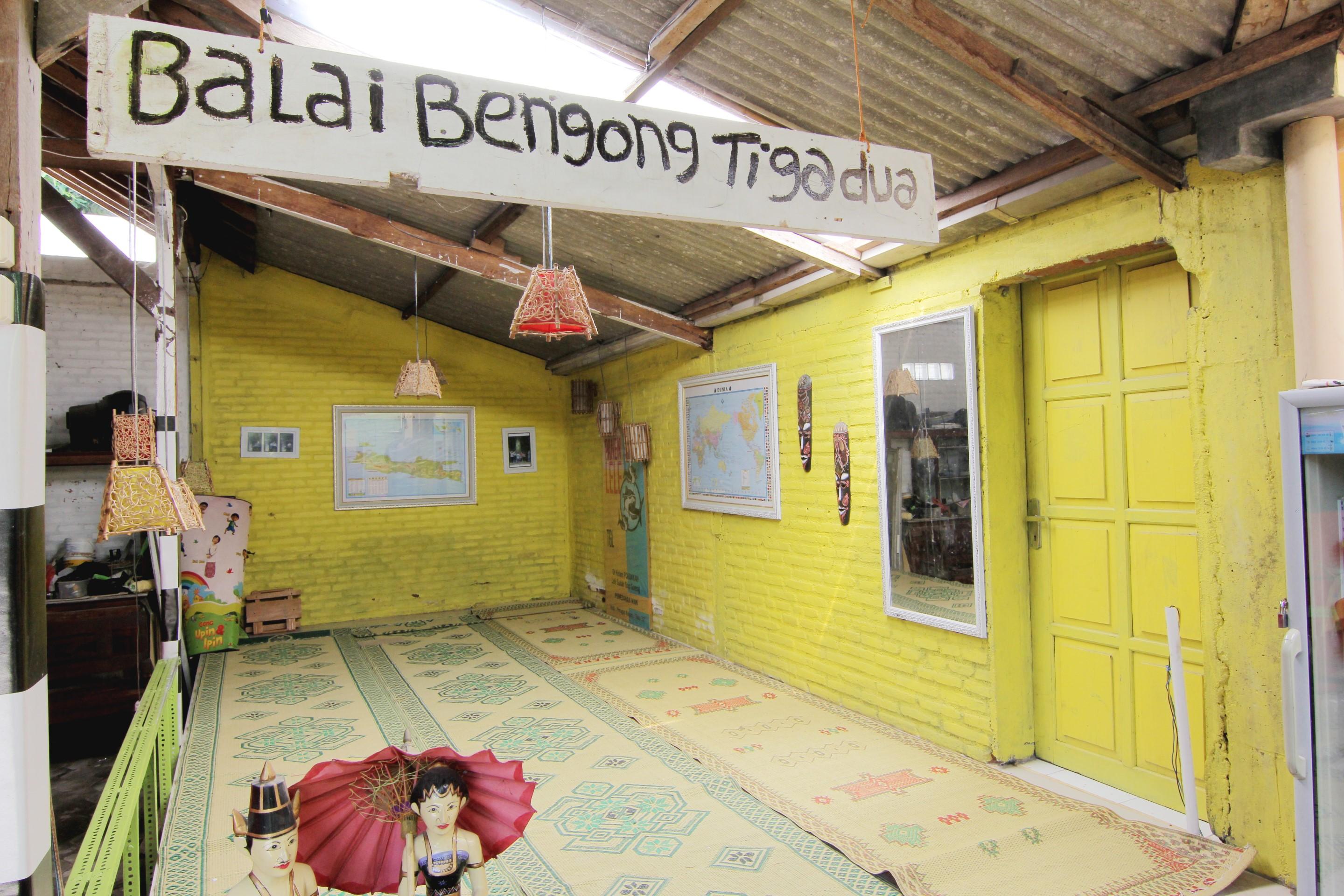 Tiga Dua Homestay Yogyakarta Esterno foto