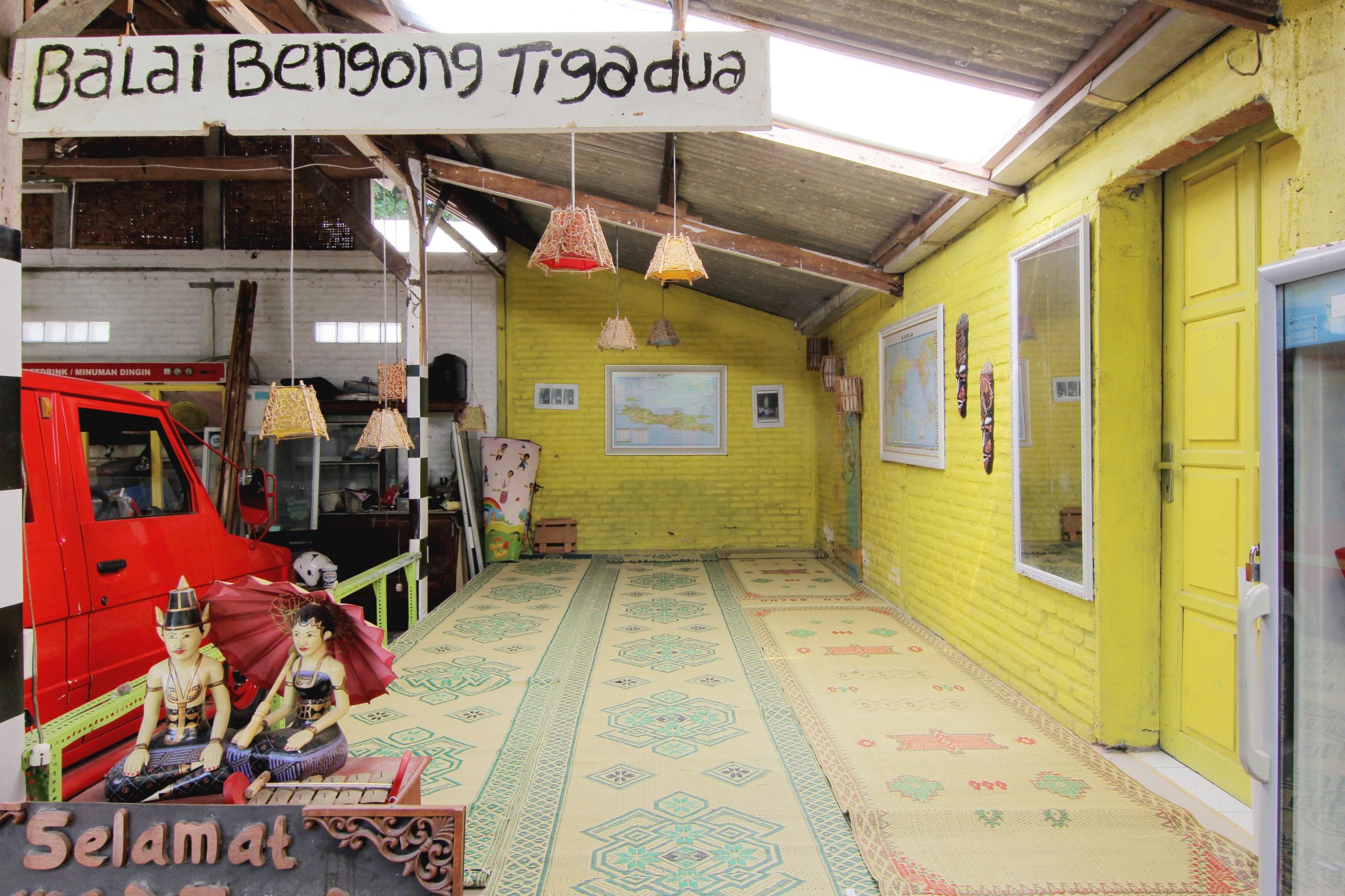 Tiga Dua Homestay Yogyakarta Esterno foto