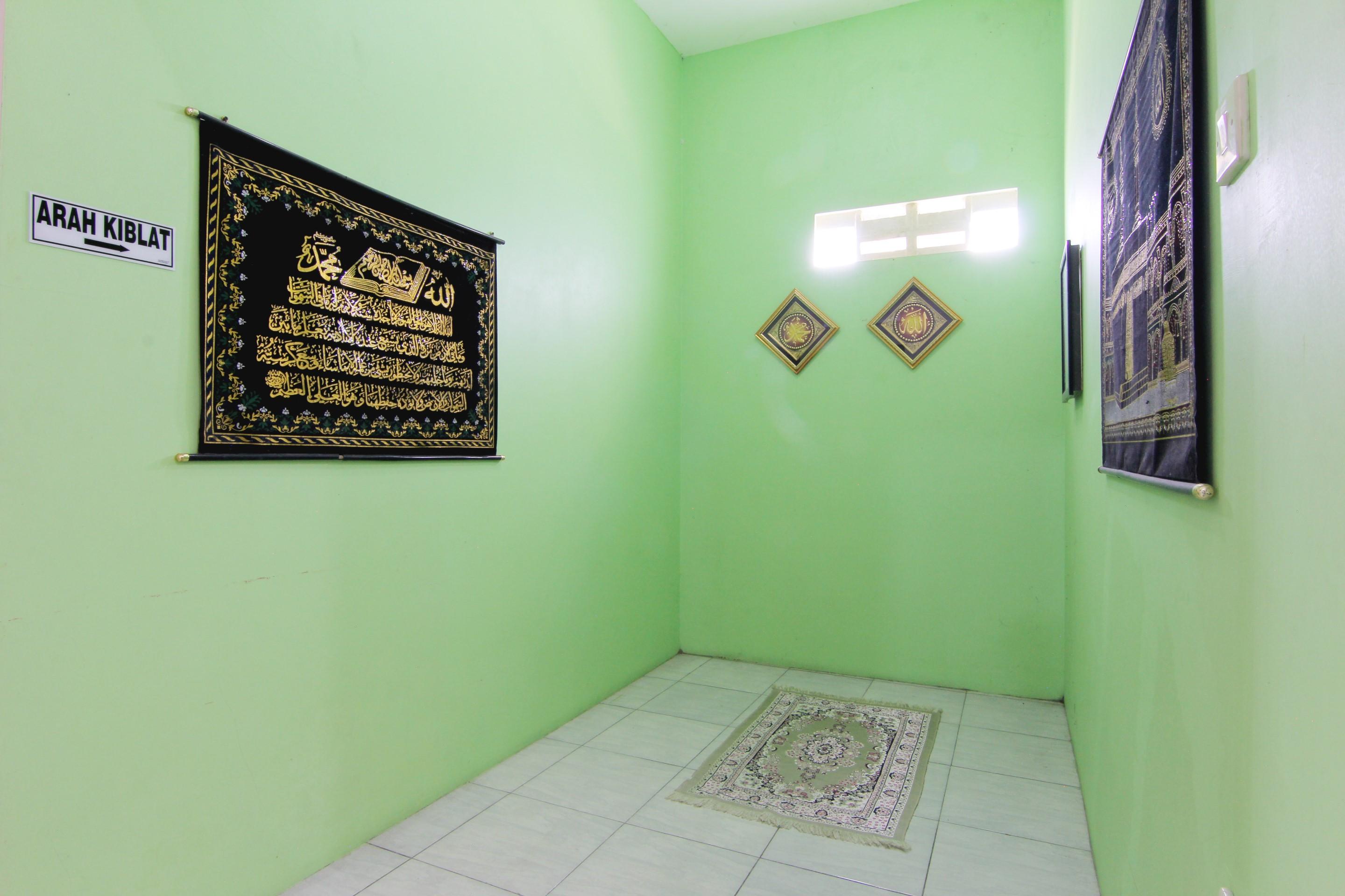 Tiga Dua Homestay Yogyakarta Esterno foto