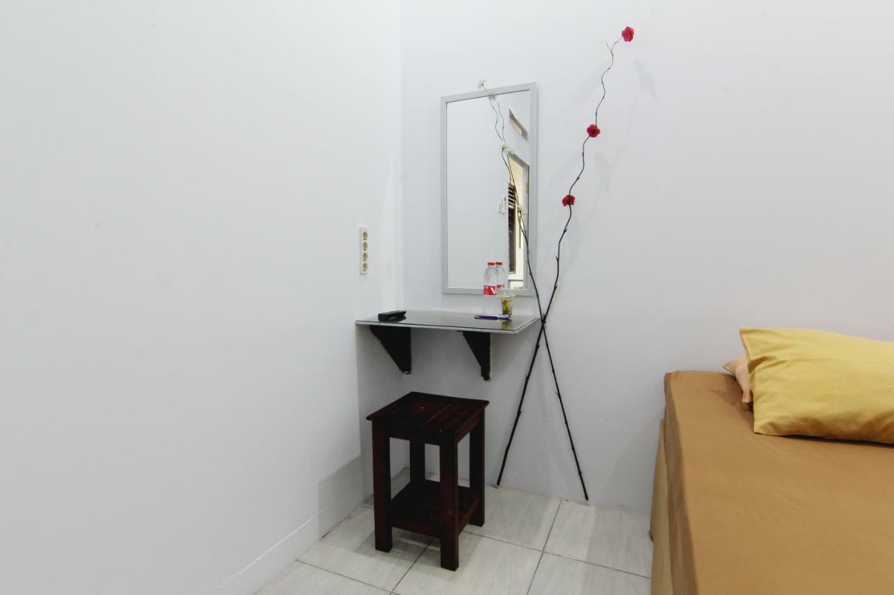 Tiga Dua Homestay Yogyakarta Esterno foto