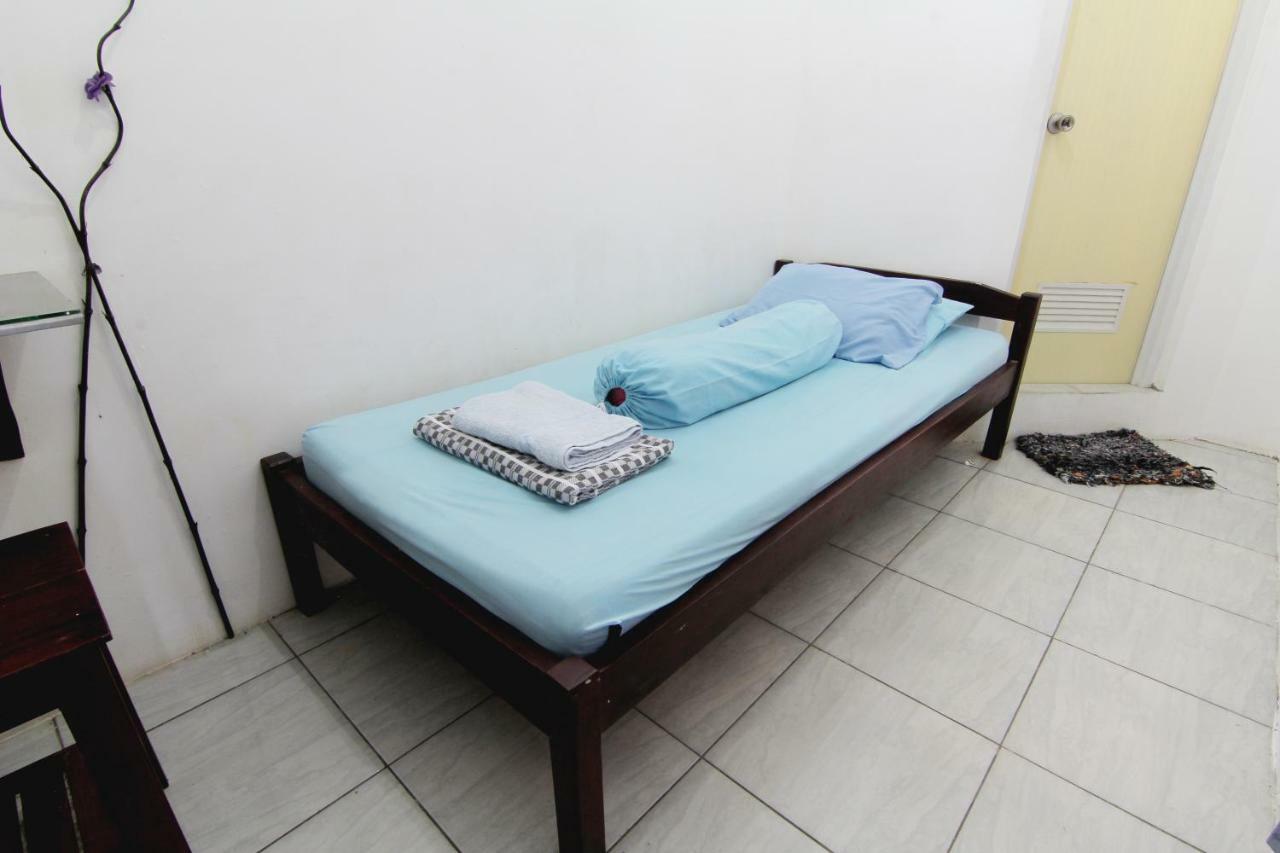 Tiga Dua Homestay Yogyakarta Esterno foto